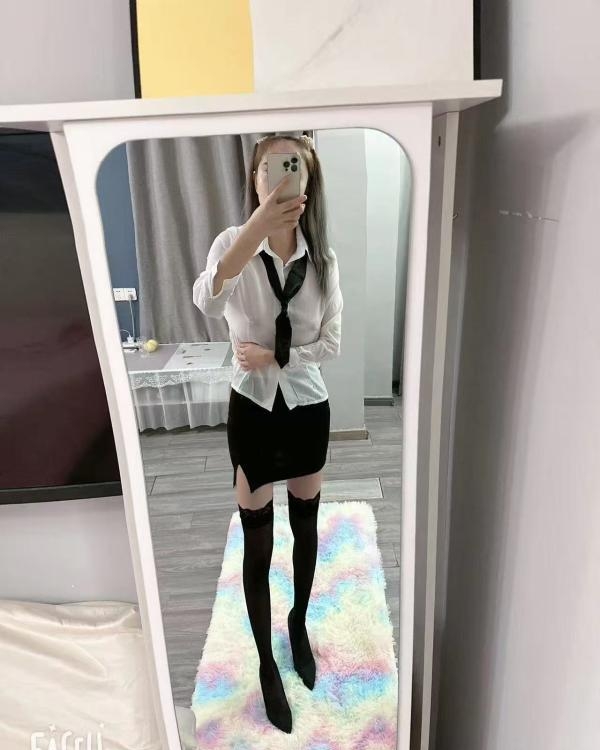 出击大长腿嫩妹