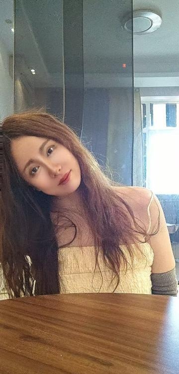 口活一流的纹身少妇