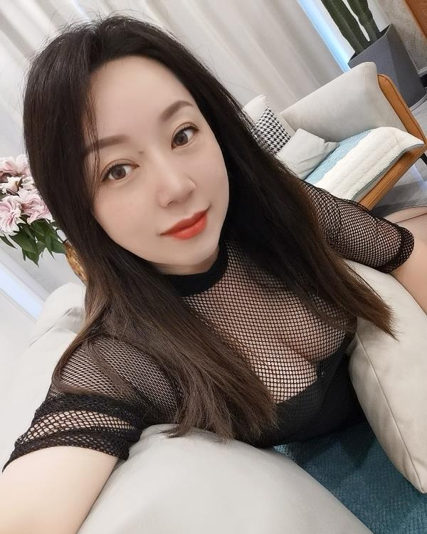 新迎气质少妇老师