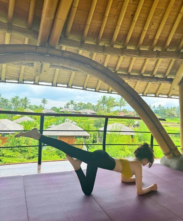 完美身材高颜瑜伽老师