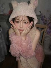 20岁嫩妹 女大学生