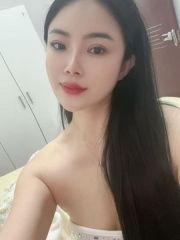 放得开的大胸少妇