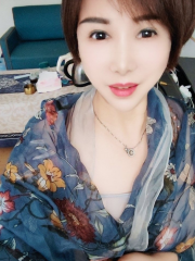 海珠巨乳骚姐姐